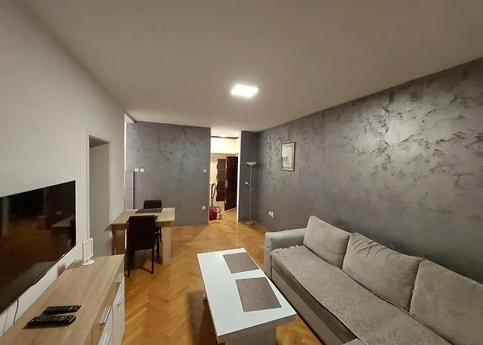 Jasmin Apartamento Novi Sad