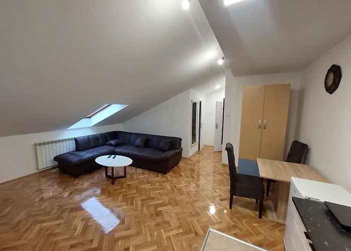 Jasmin Apartamento Novi Sad