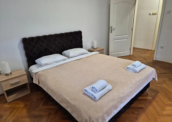 Jasmin Apartamento Novi Sad